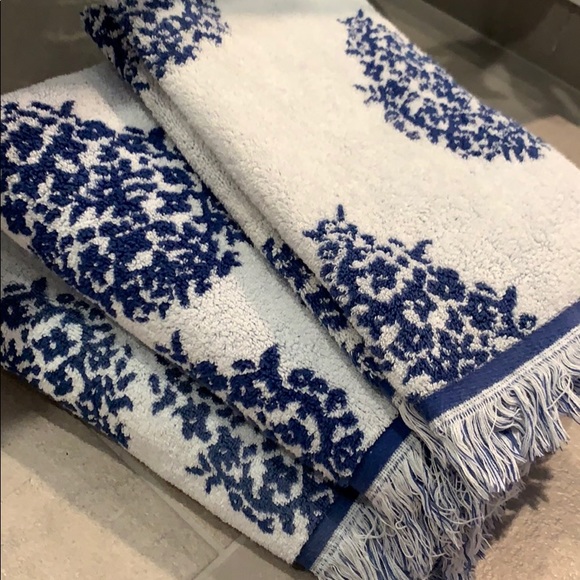 Threshold Bath Target Threshold 2 Bath And 2 Hand Towels Poshmark